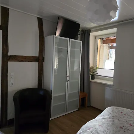 Manus, Fachwerk-idylle & High-end Outdoor-luxus *