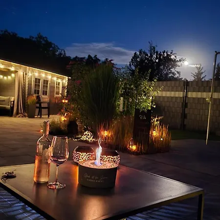 Manus, Fachwerk-idylle & High-end Outdoor-luxus *